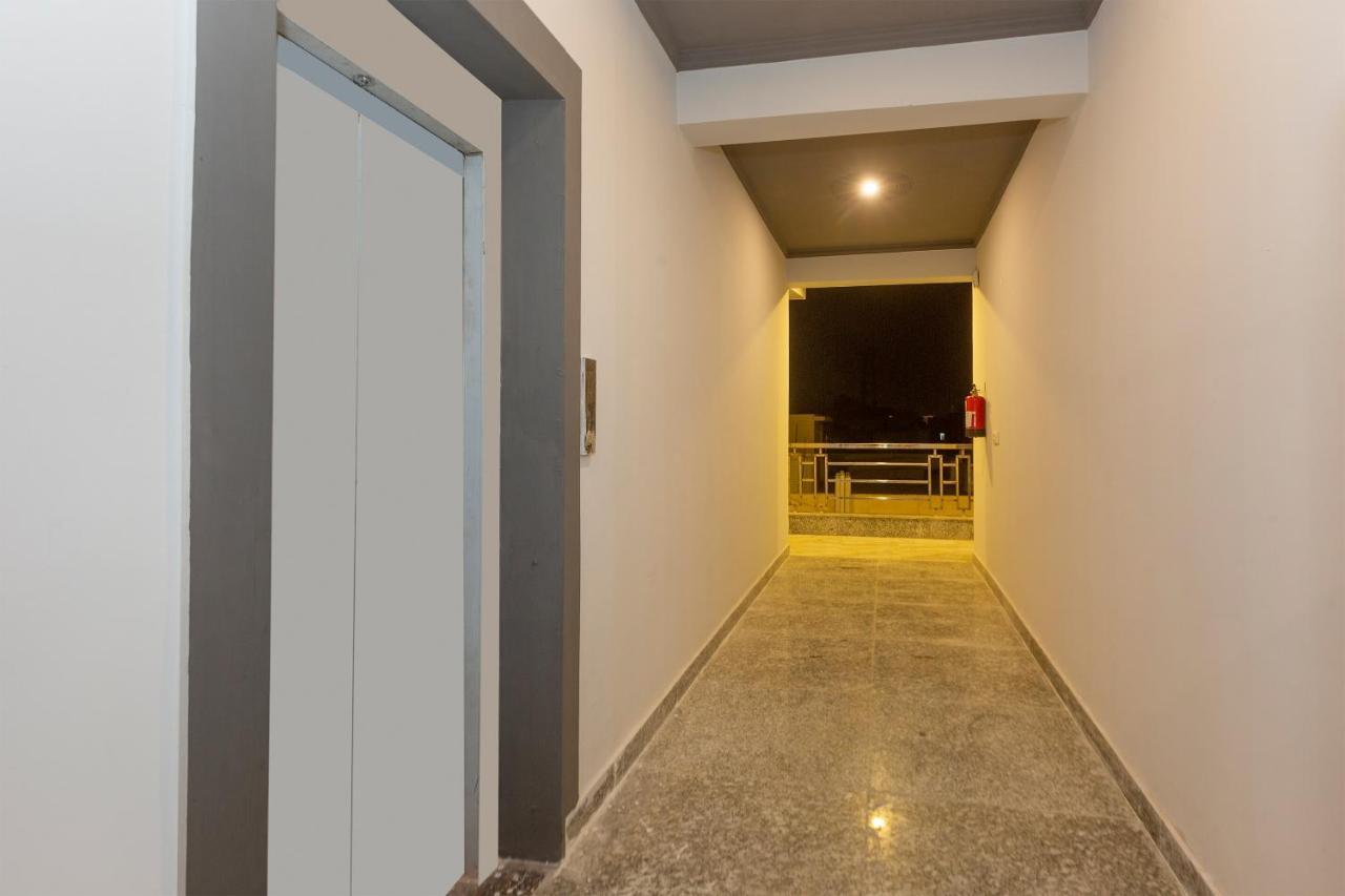 Oyo 78245 Collection O Hotel Crown Inn Navi Mumbai Zewnętrze zdjęcie