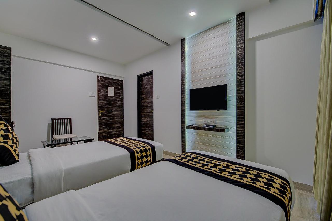 Oyo 78245 Collection O Hotel Crown Inn Navi Mumbai Zewnętrze zdjęcie
