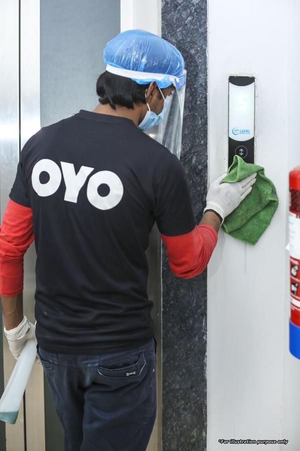 Oyo 78245 Collection O Hotel Crown Inn Navi Mumbai Zewnętrze zdjęcie