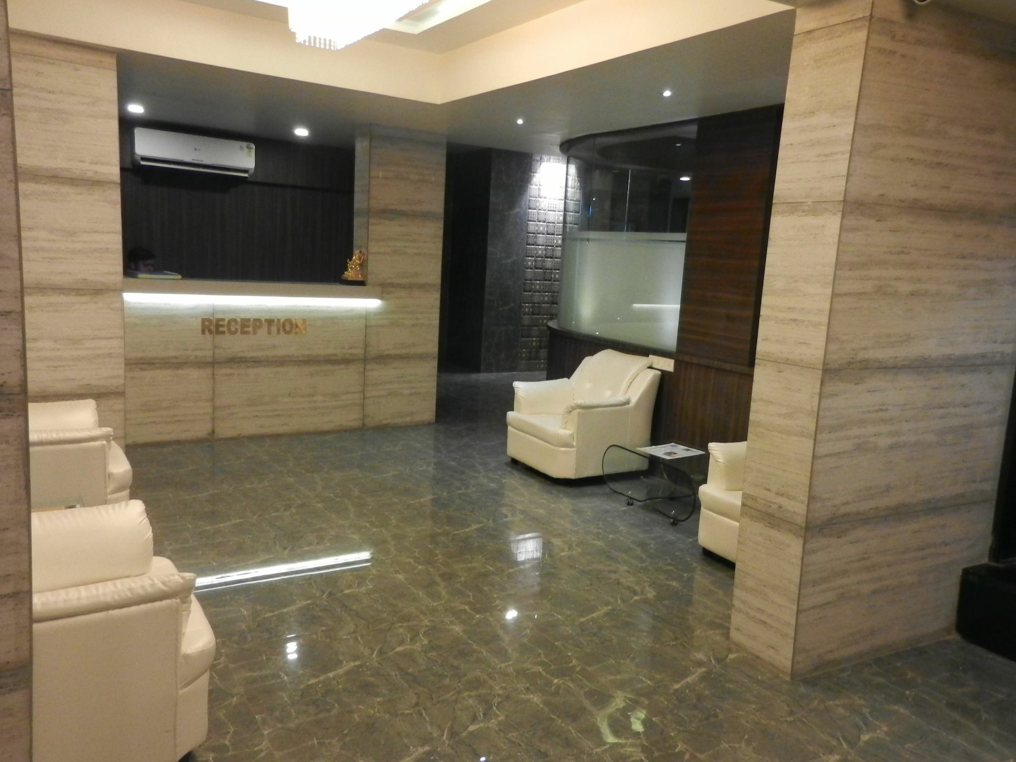 Oyo 78245 Collection O Hotel Crown Inn Navi Mumbai Zewnętrze zdjęcie