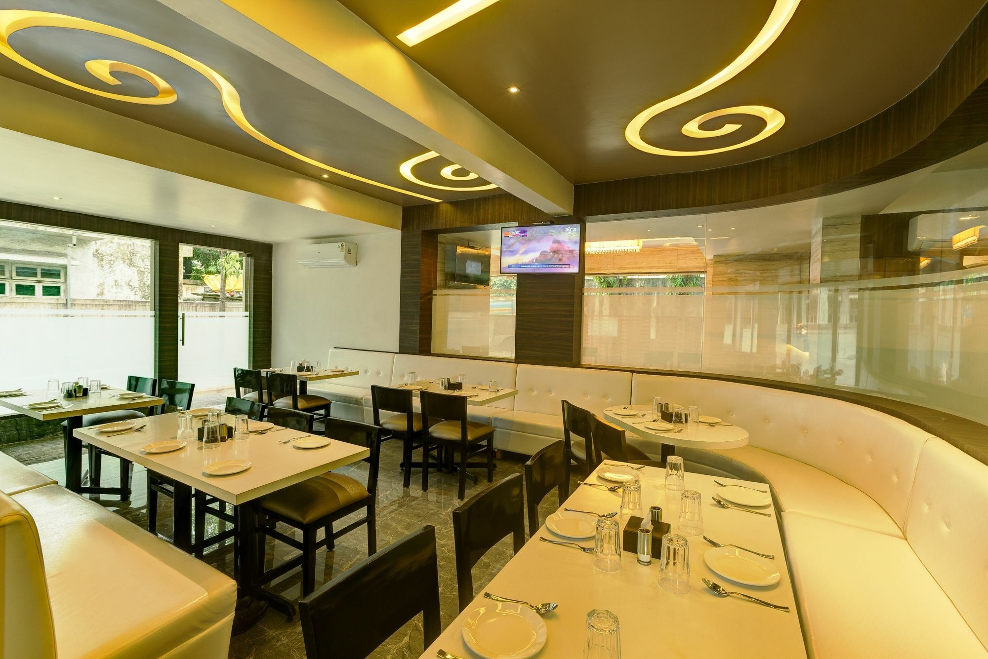 Oyo 78245 Collection O Hotel Crown Inn Navi Mumbai Zewnętrze zdjęcie