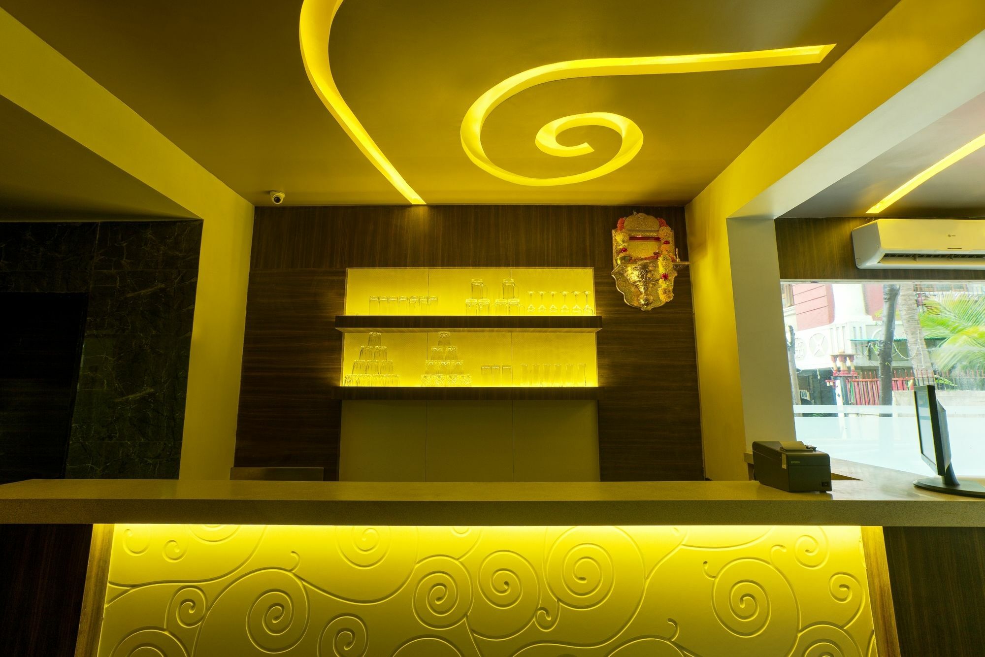 Oyo 78245 Collection O Hotel Crown Inn Navi Mumbai Zewnętrze zdjęcie