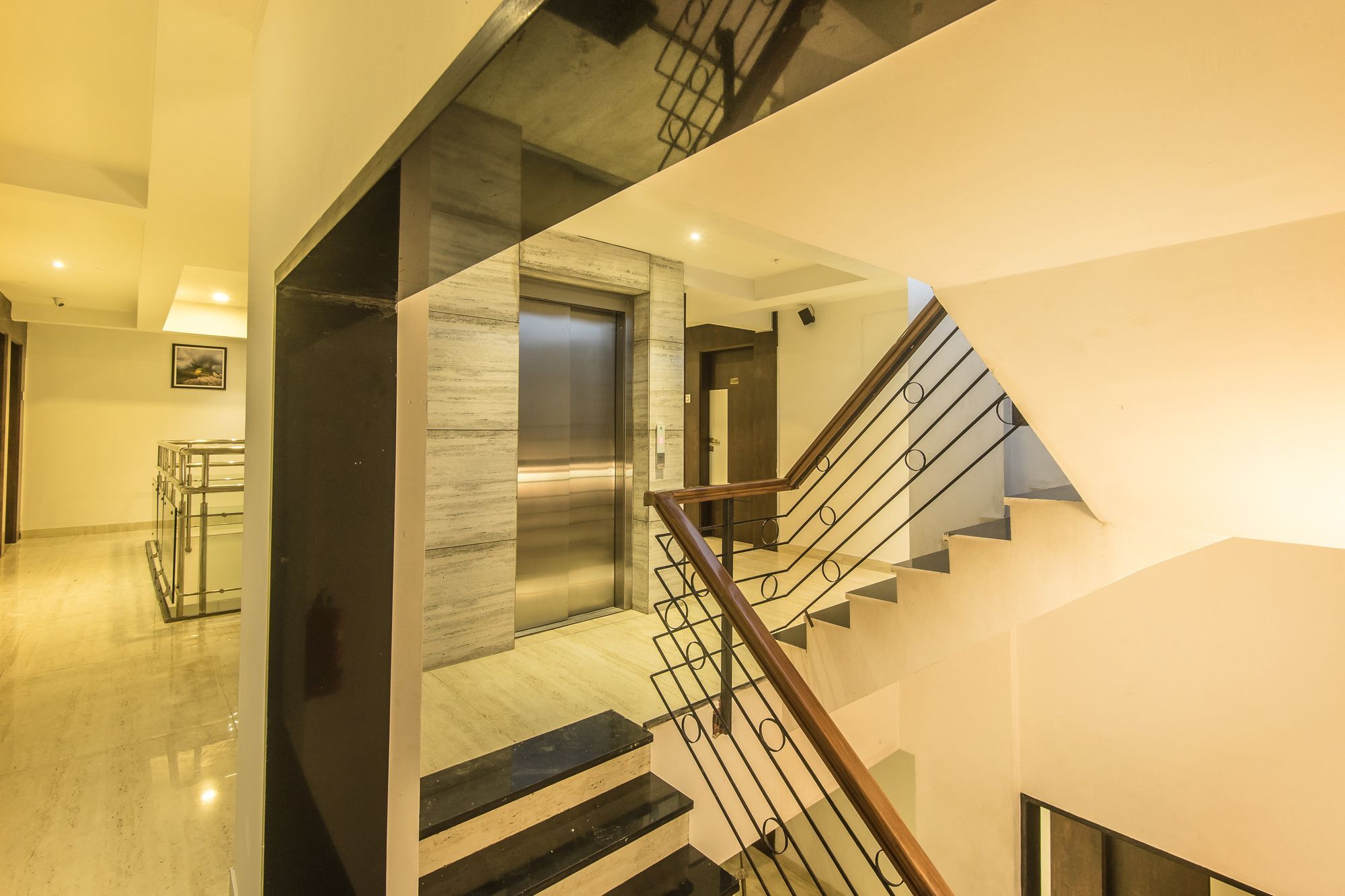 Oyo 78245 Collection O Hotel Crown Inn Navi Mumbai Zewnętrze zdjęcie