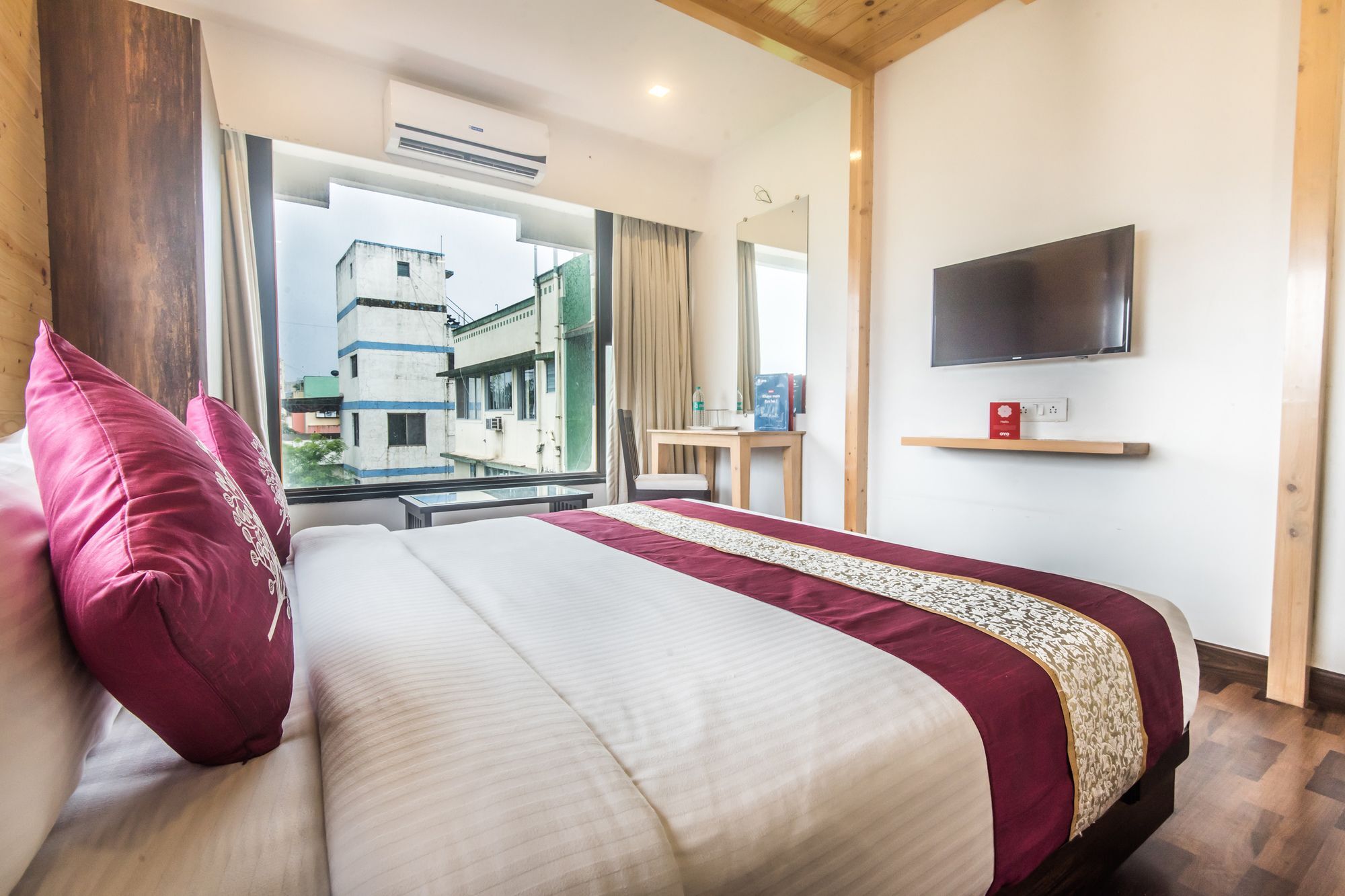 Oyo 78245 Collection O Hotel Crown Inn Navi Mumbai Zewnętrze zdjęcie
